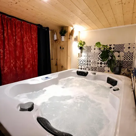 Sweet Loft Grenoble-love Avec Jacuzzi&sauna * Grenoble