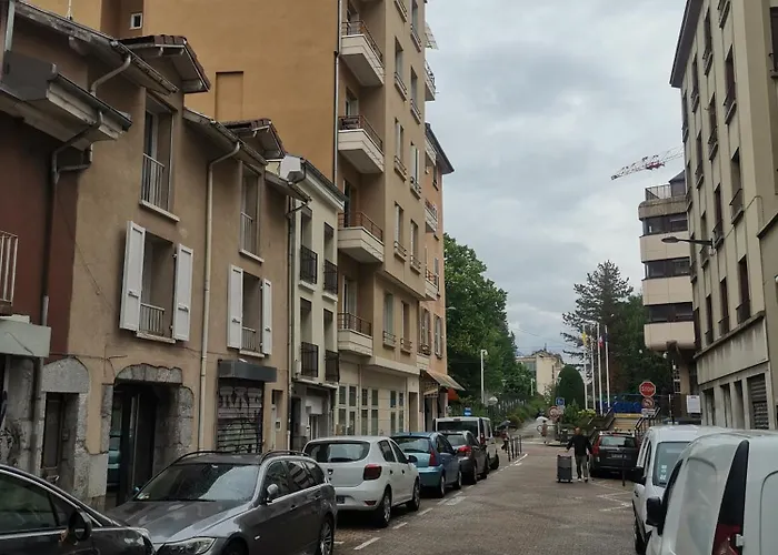 Apartment Sweet Loft Grenoble-love Avec Jacuzzi & Sauna *